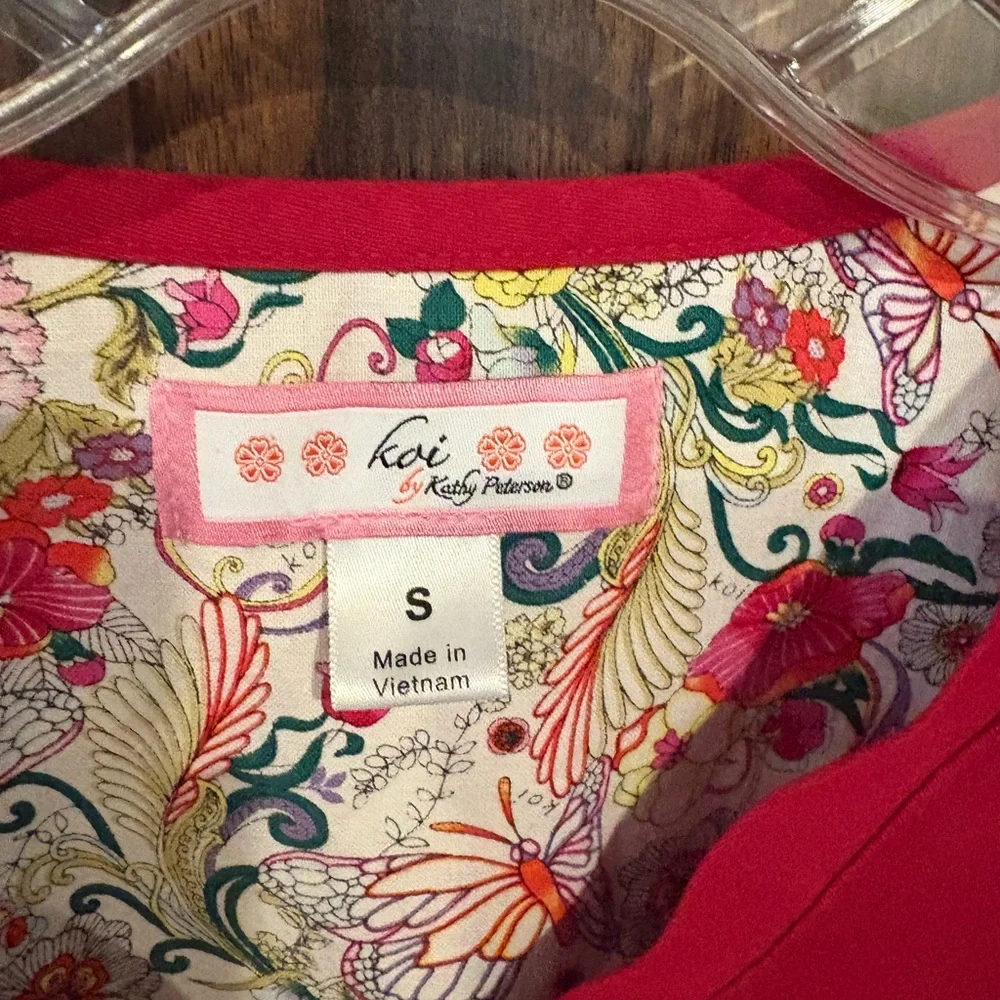 Koi Red Women's scrub set with Floral Accent - Picture 3 of 8